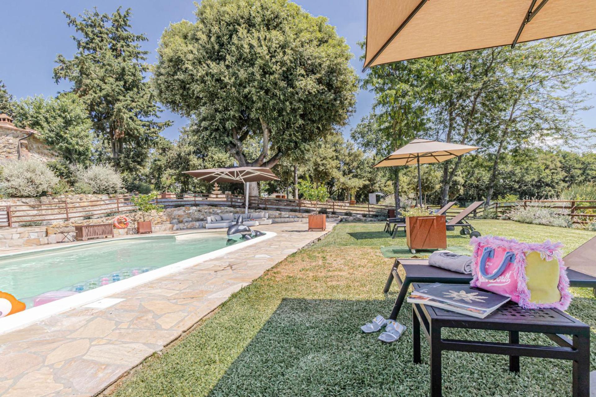 מונטה קטיני ואל די צ'צ'ינה Chateau La Siroque מראה חיצוני תמונה
